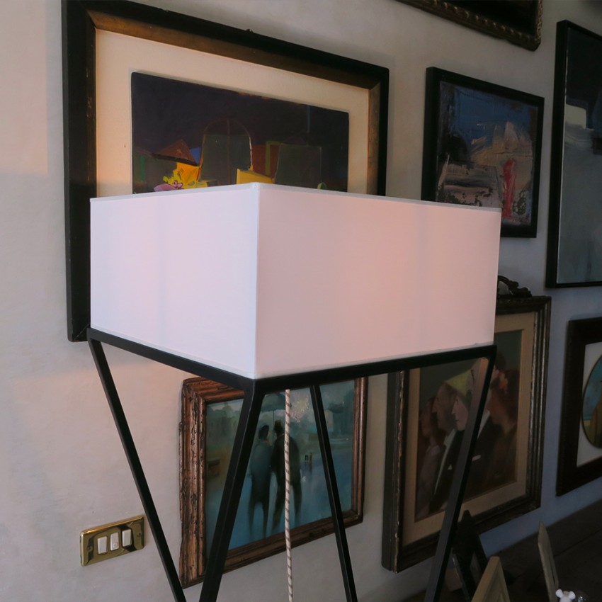 Lámpara de pie de salón de diseño minimalista moderno en hierro Dubai Medidas