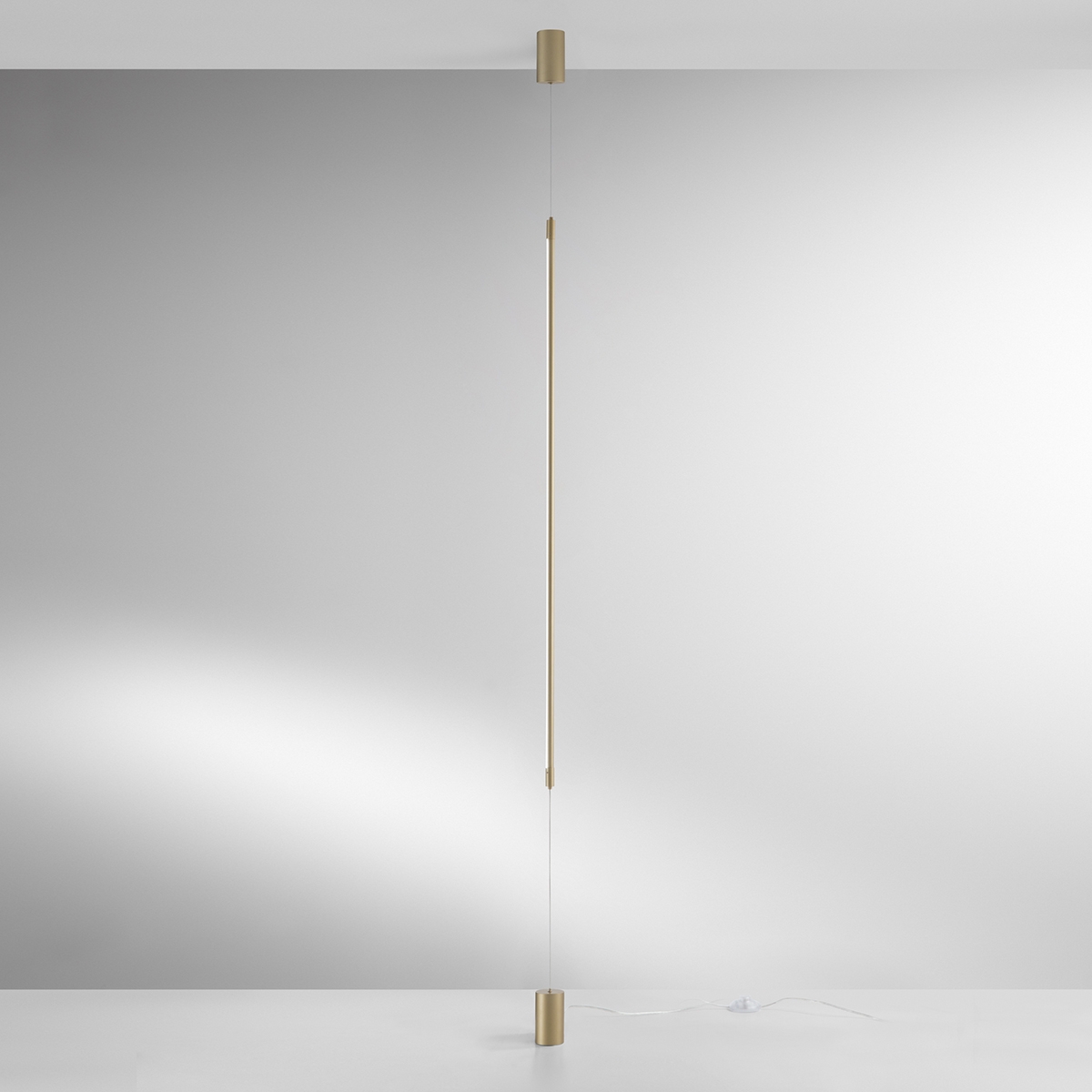 Stehlampe mit verstellbarem LED-Pendelleuchter Gravity Katalog