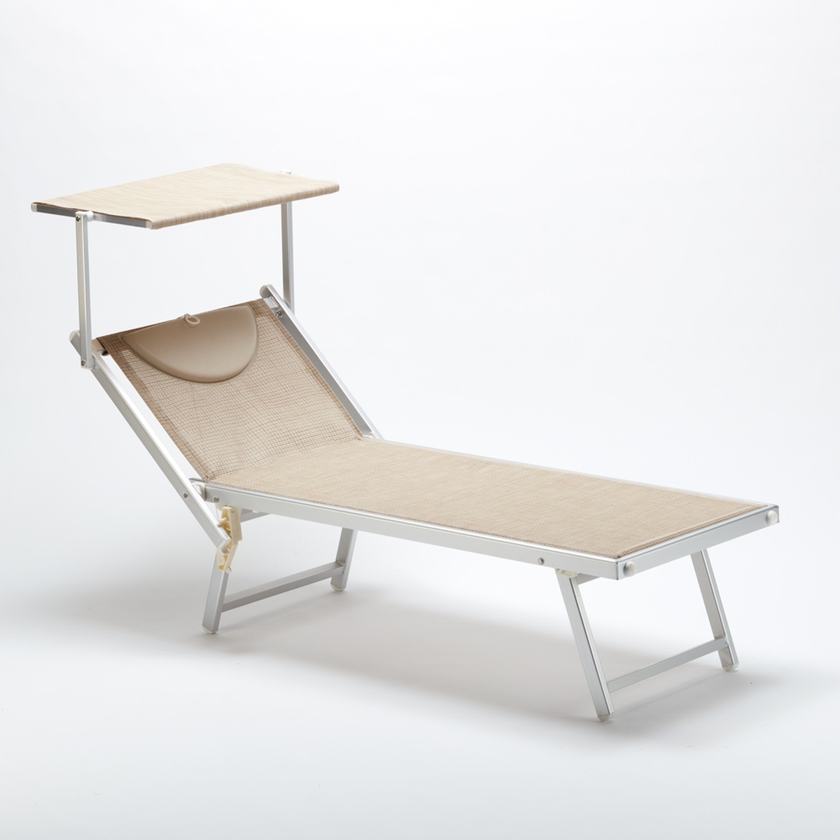 20 Lettini spiaggia mare prendisole in alluminio Italia stock 
