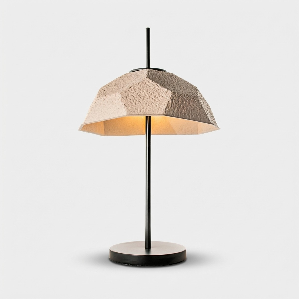 Umweltfreundliche Tischlampe im geometrischen Design Turtle