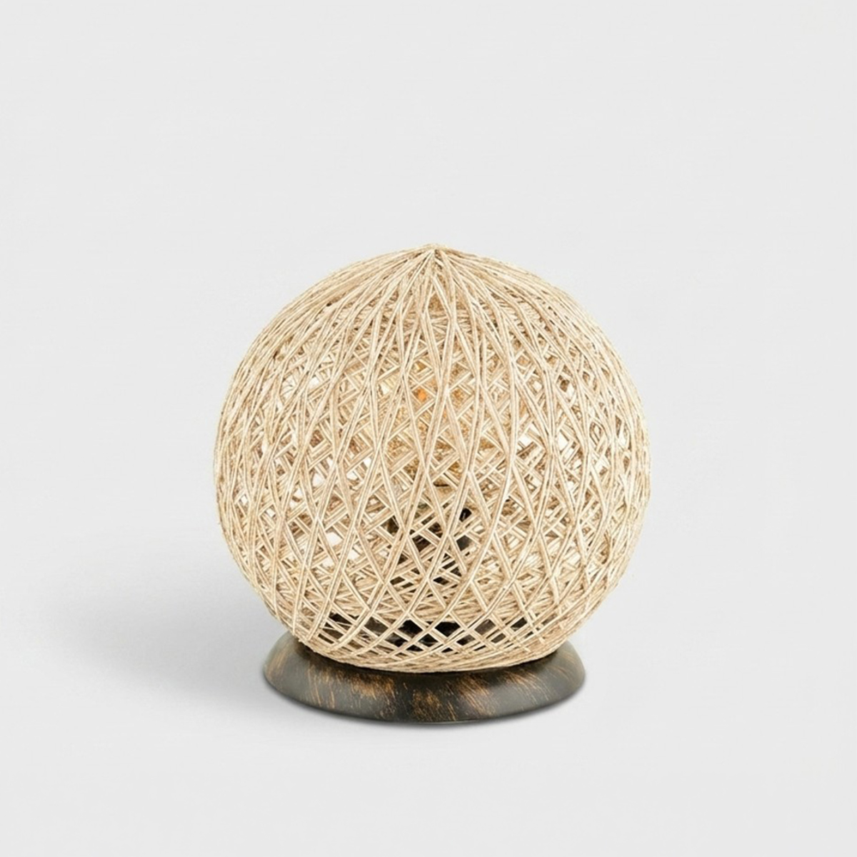 Moderne Tischlampe aus Jute und ABS Balle