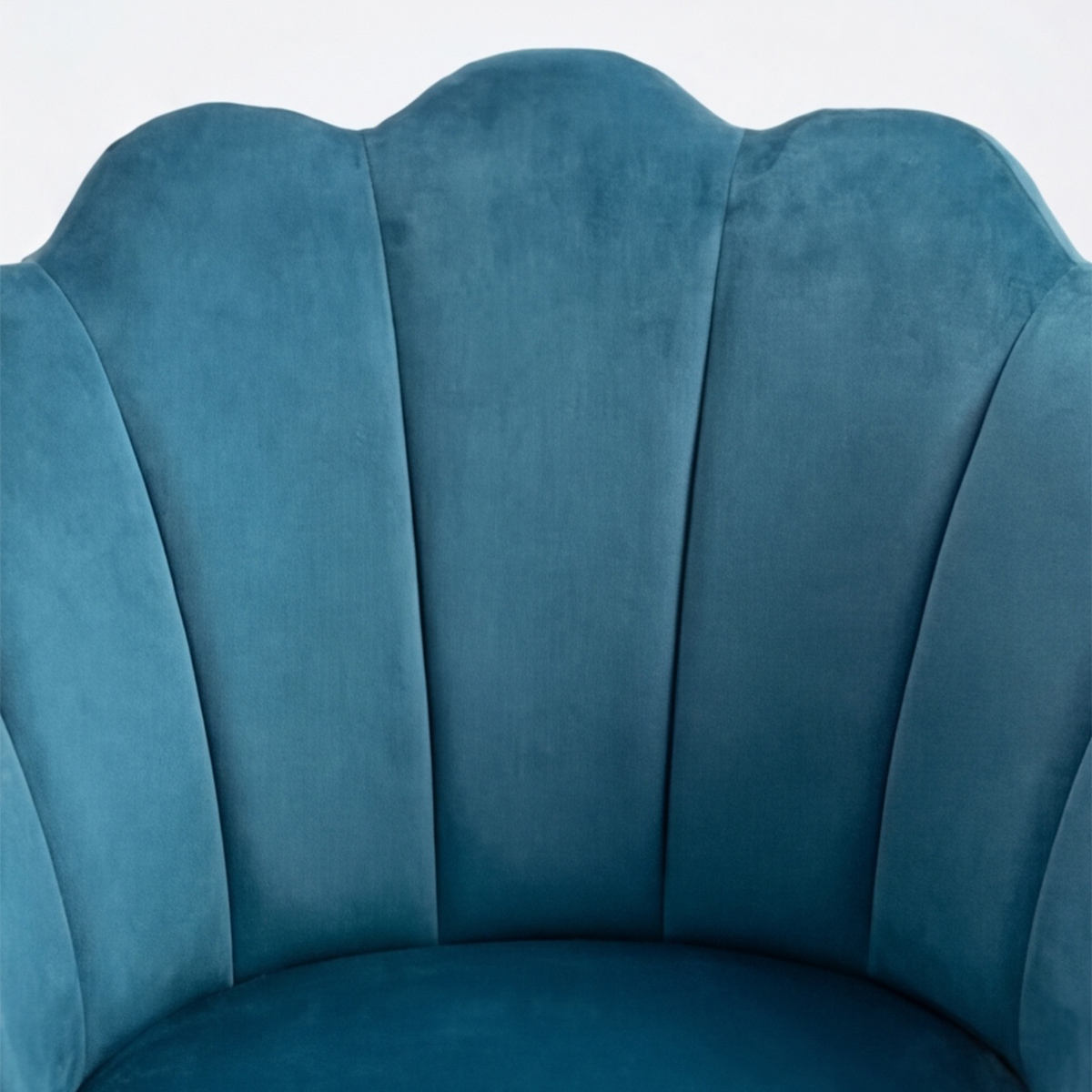 Sillón de terciopelo diseño concha Maelis