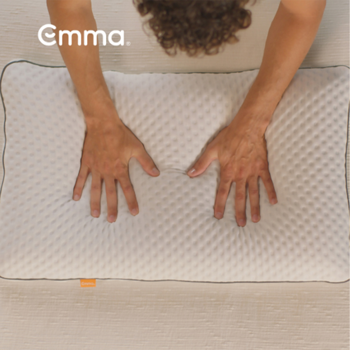 Almohada viscoelástica termorreguladora en tejido Emma Adapt