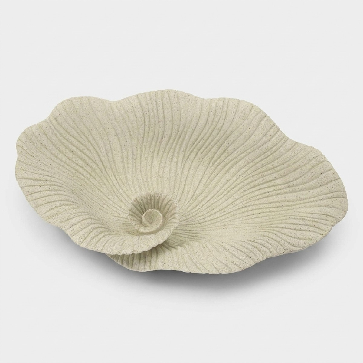 Centro de mesa decorativo de poliresina Sand Petal Silhouette