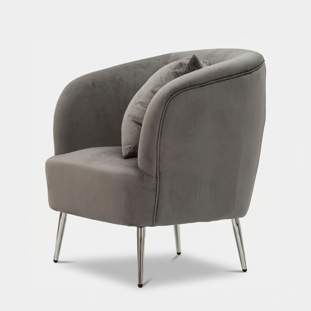 Sillón de terciopelo con cojín y patas de metal Silvery