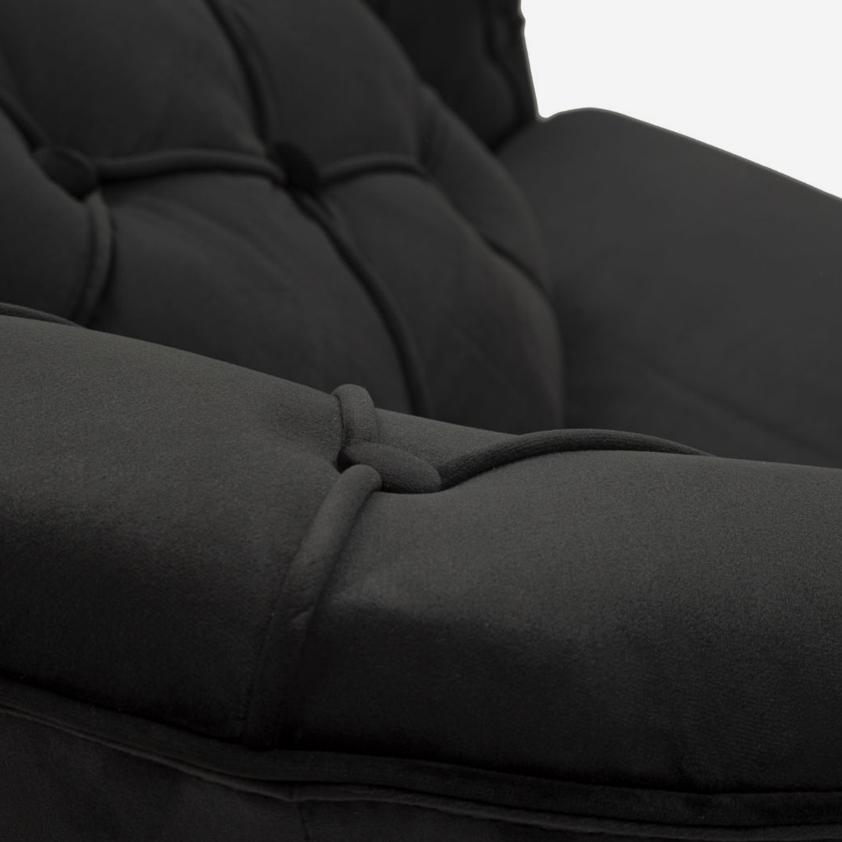 Gepolsterter Sessel mit Kissen für das Wohnzimmer Budapest