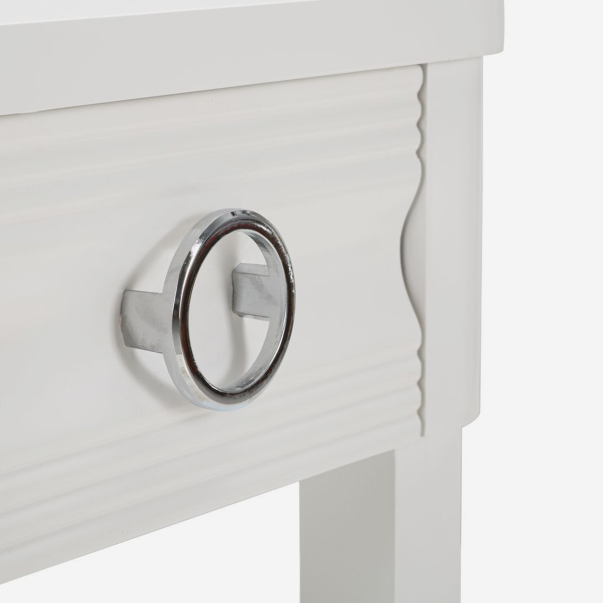 Mesita de noche de madera con cajón y estante Shine