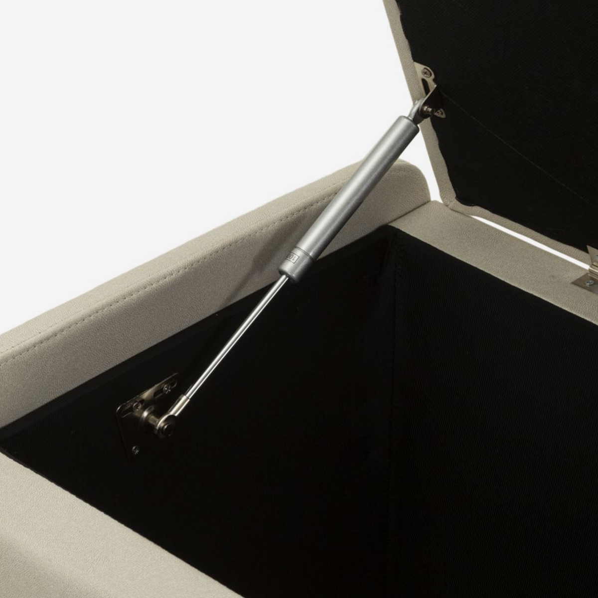 Gepolsterte Sitzbank mit Stauraum in Lederoptik 130 cm Beauty