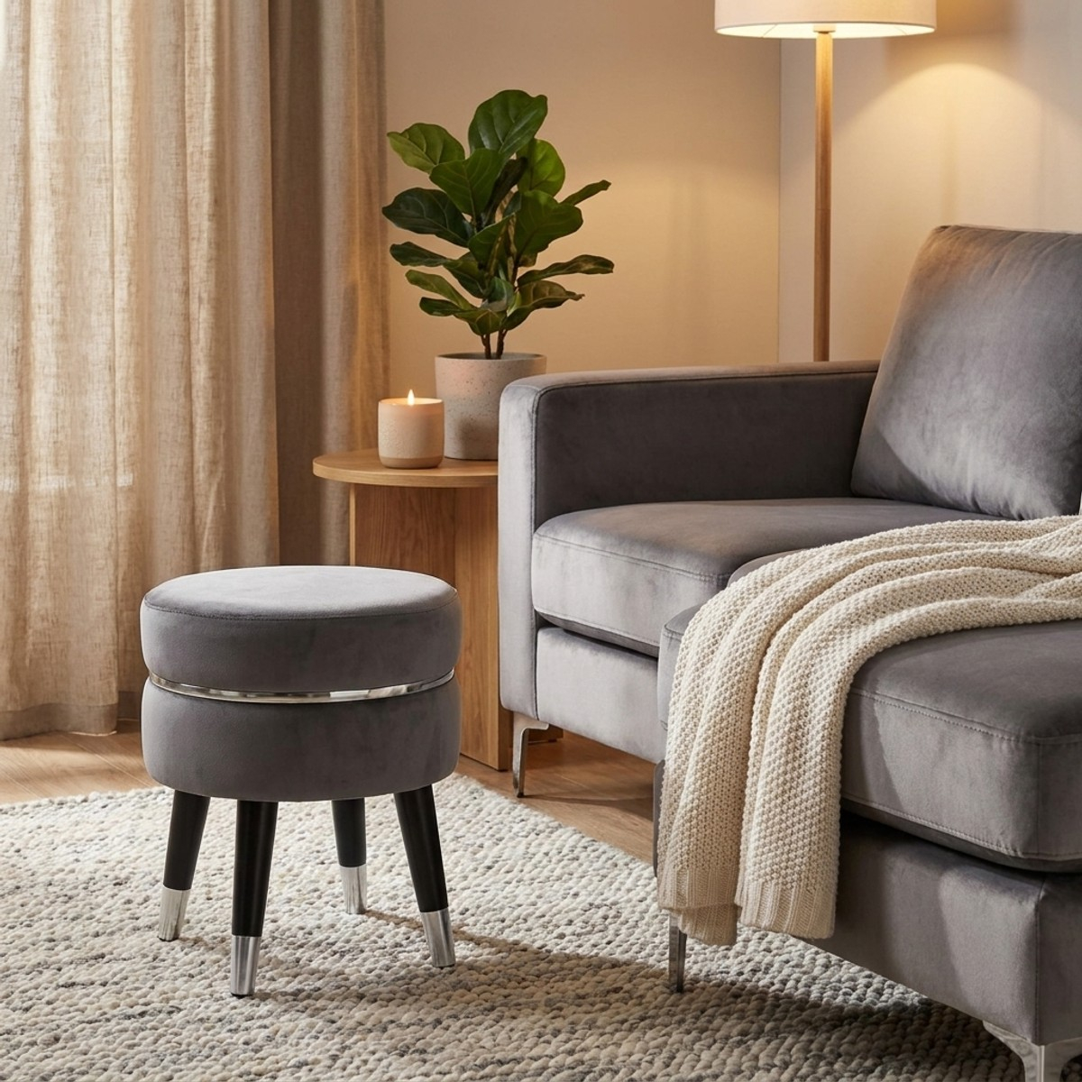 Gepolsterter Samthocker aus Holz Paris Silver