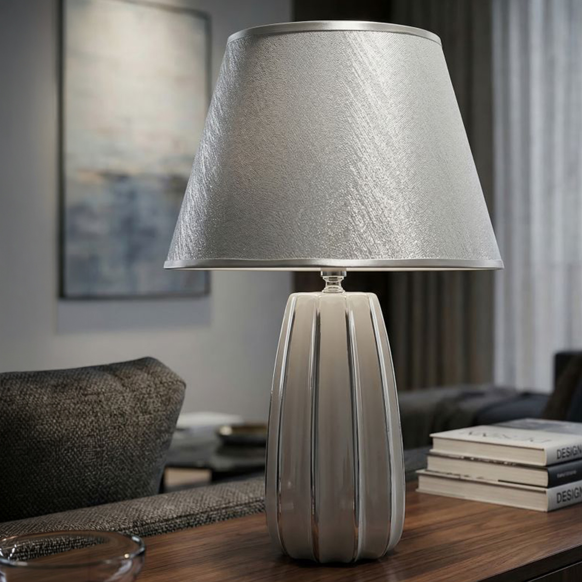 Lámpara de mesa de cerámica con pantalla Emmi