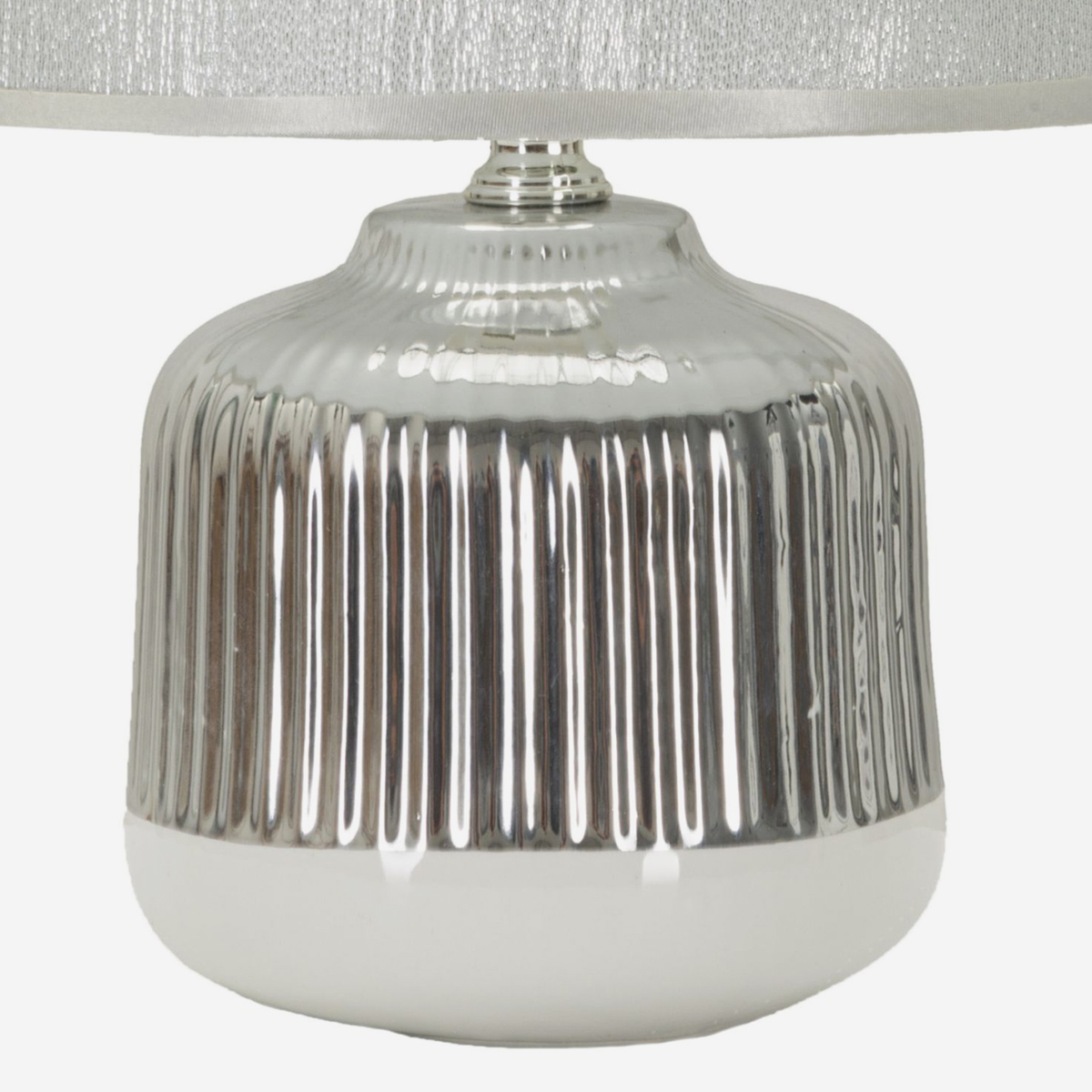 Lampada da tavolo in ceramica con paralume Lucina