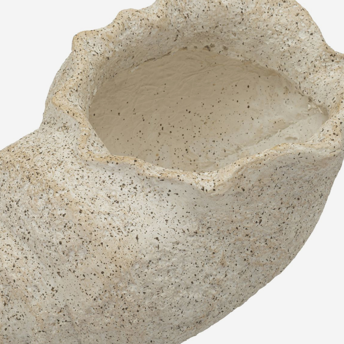 Maceta decorativa para interior y exterior en MGO Shell Sand B