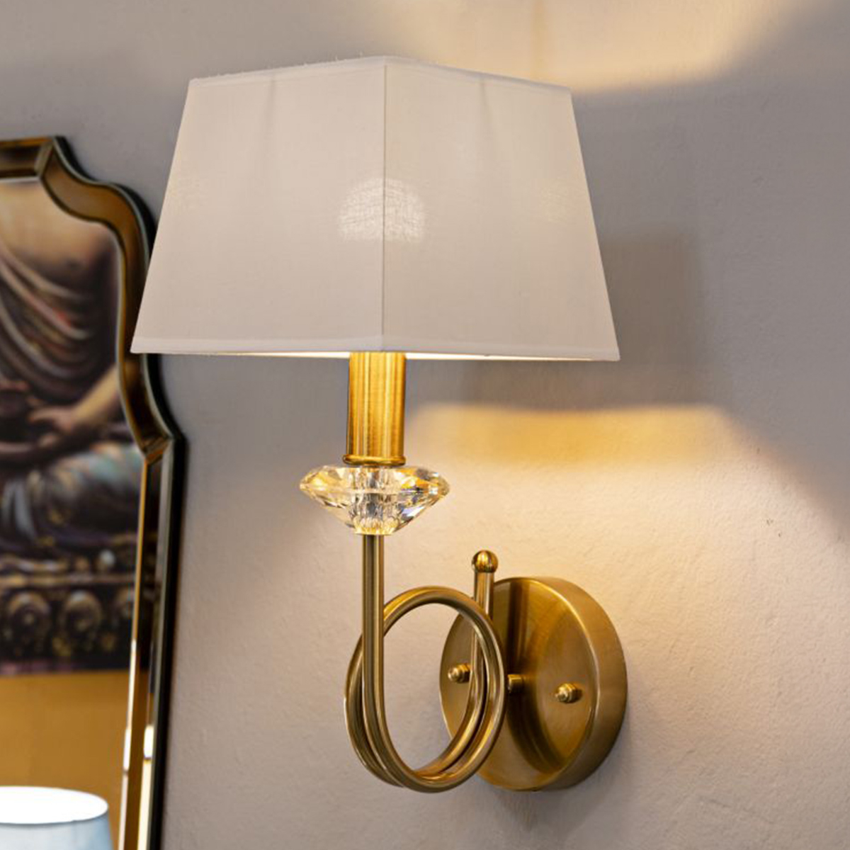Lampada da parete classica in ferro e tessuto Salisburg
