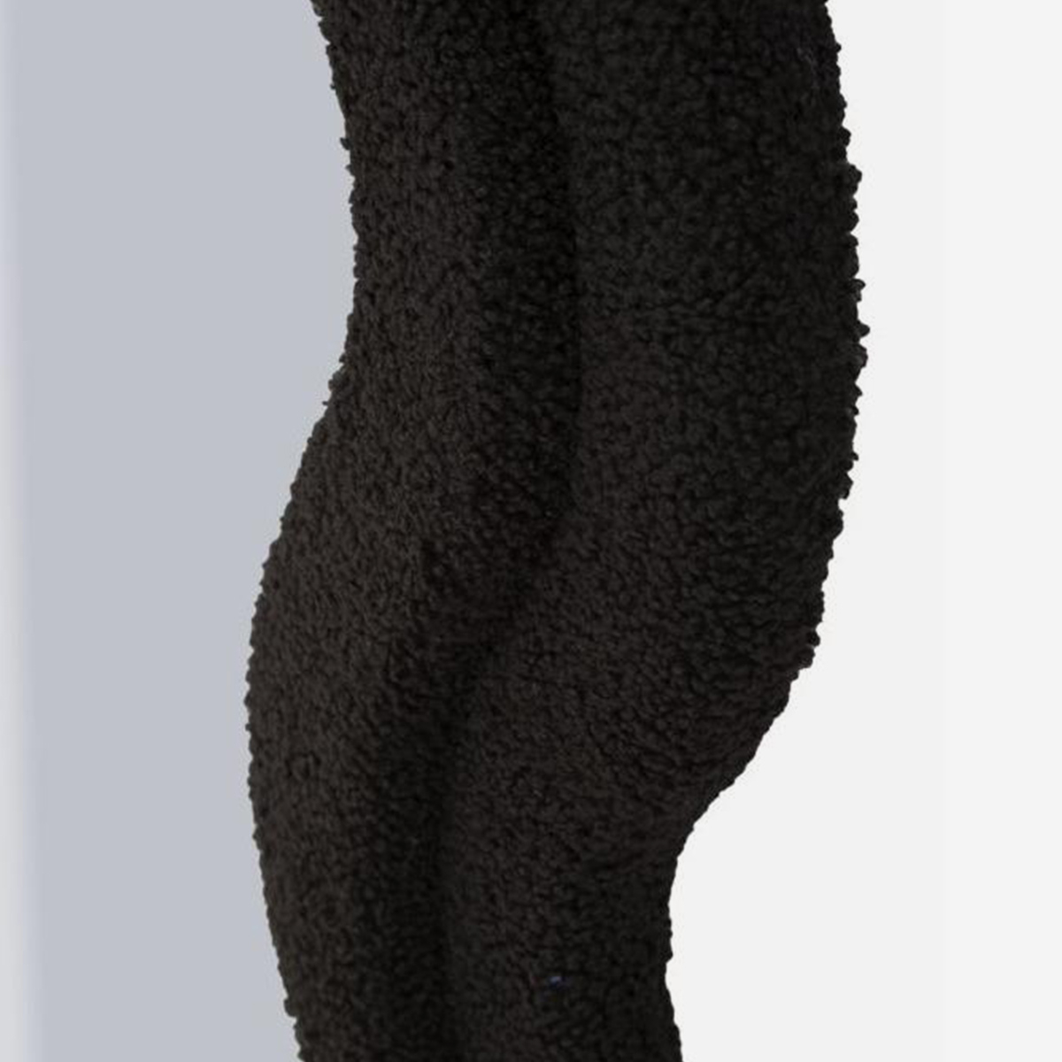 Specchio da muro sagomato con cornice bouclé Teddy