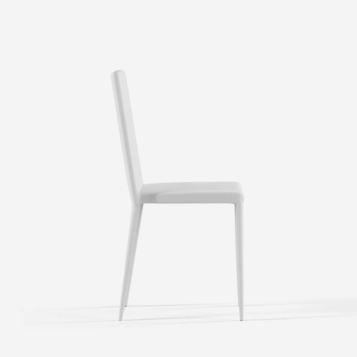 Lot de 4 chaises de salle à manger empilables en similicuir Arianna