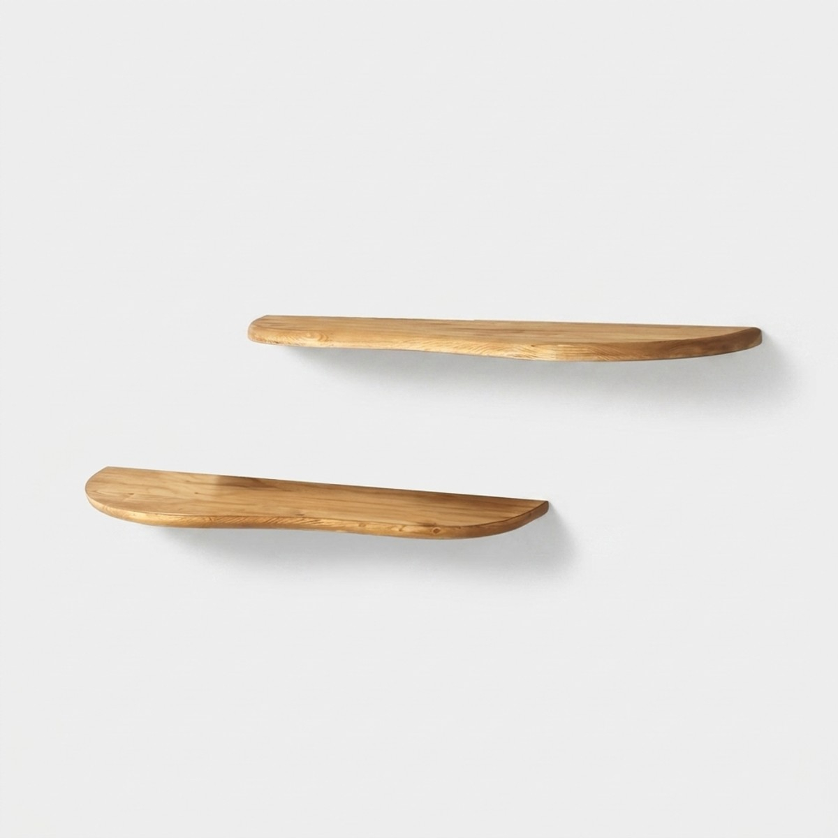 Wandregal aus Kiefernholz Wavy