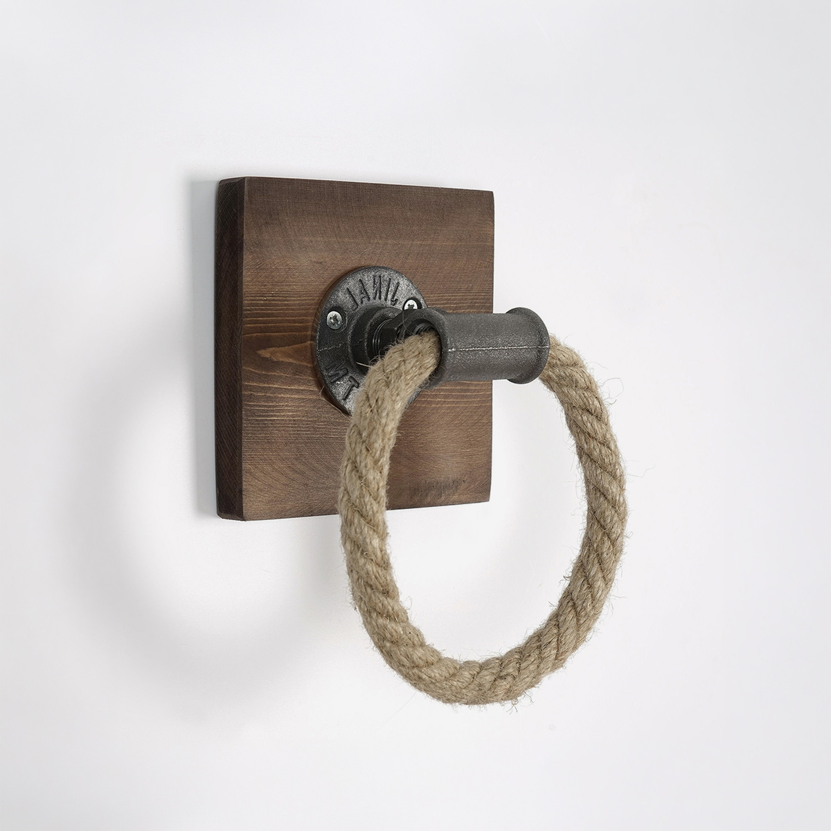 Toallero de pared de madera y metal Hearth