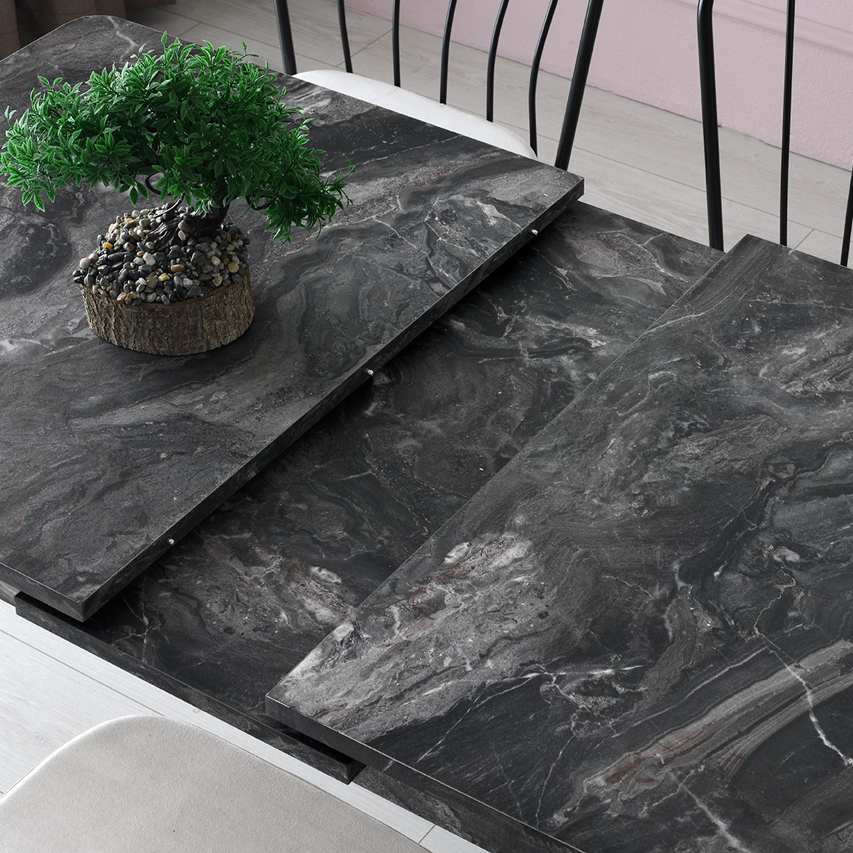 Mesa de comedor extensible con patas de metal 120/150x70 Ay