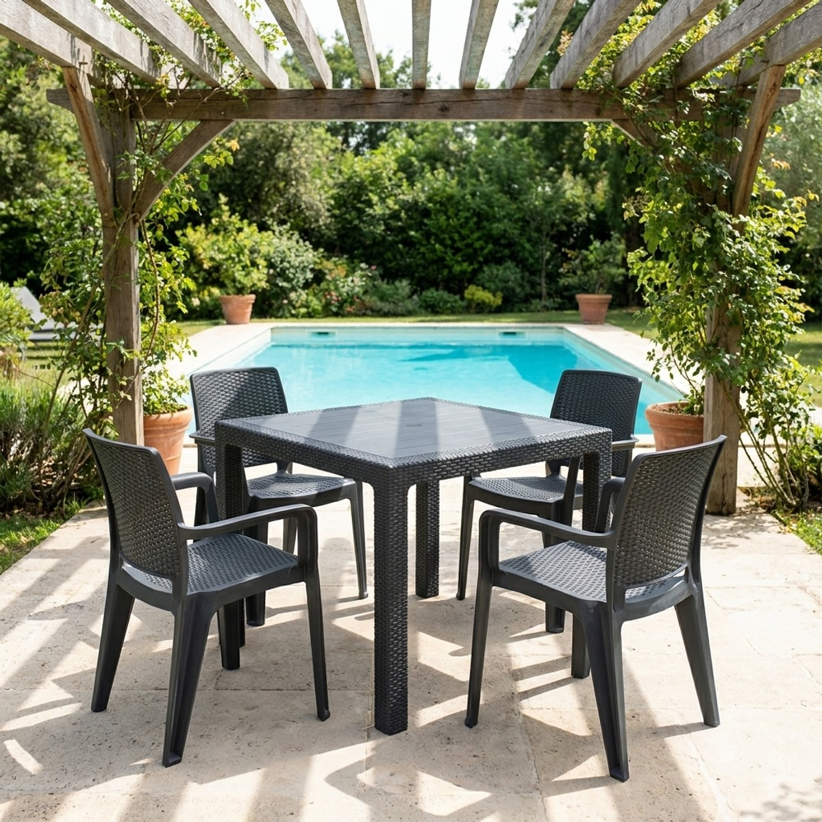 Quadratischer Gartentisch in Rattan-Optik Quartet Table