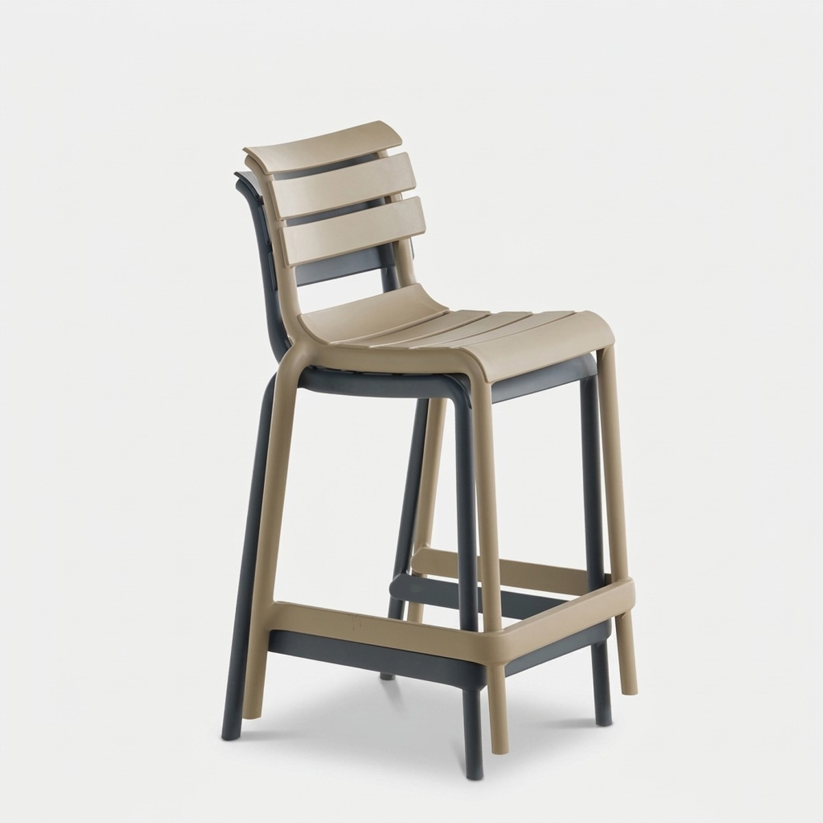 2er Set stapelbare Barhocker für Küche und Garten Punat HS 65