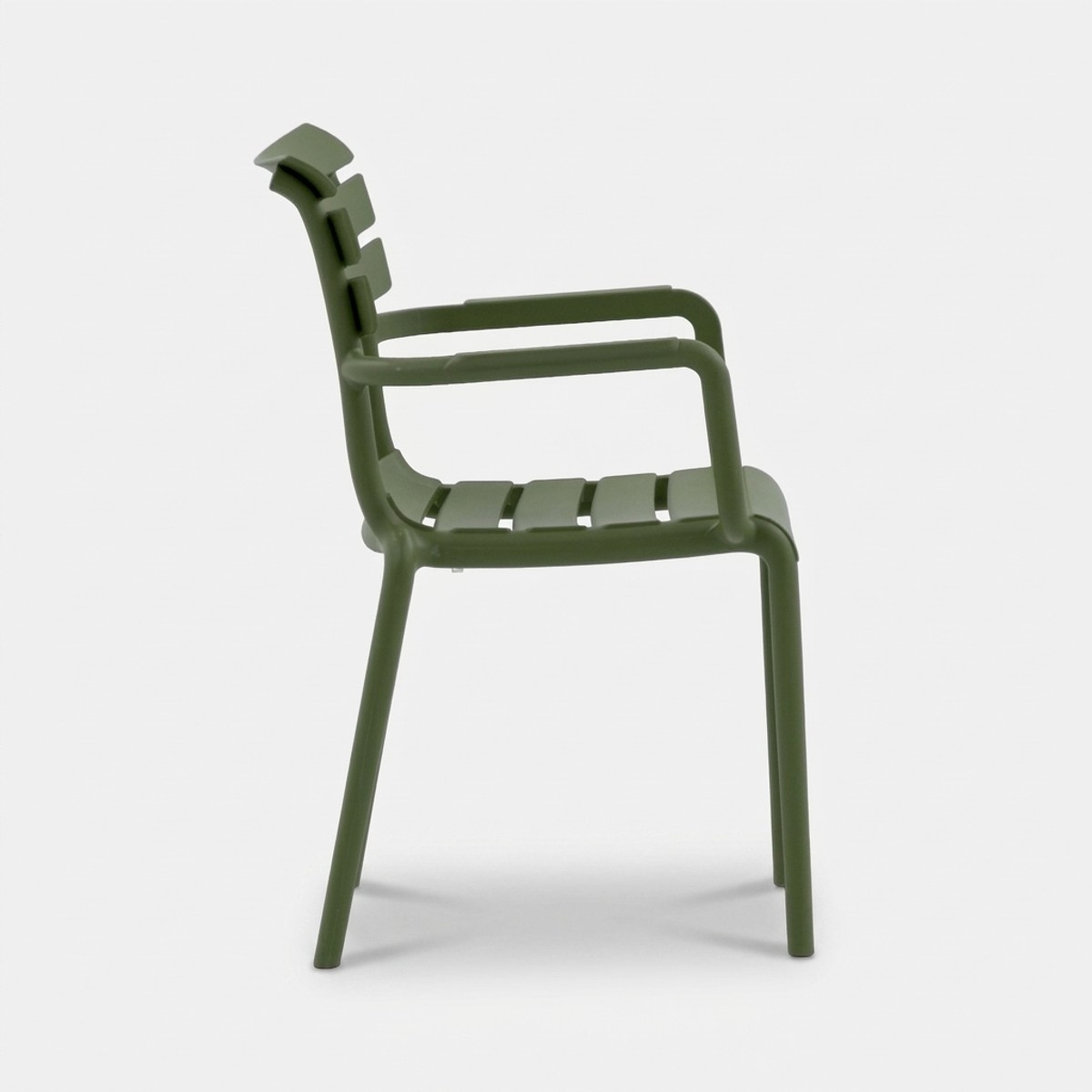 2er Set stapelbare Armlehnstühle für Garten und Innenbereich Punat