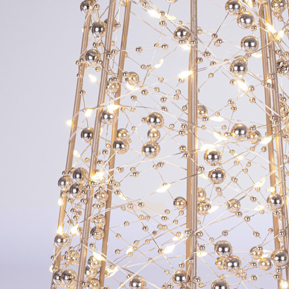 Lámpara decorativa cónica con 720 microled de interior Laila
