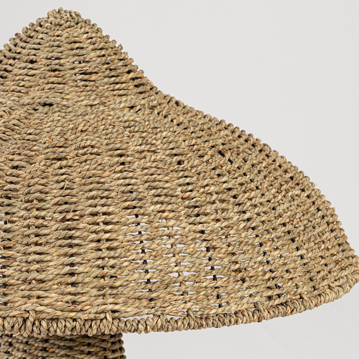 Scultura decorativa a fungo in seagrass e metallo Everen